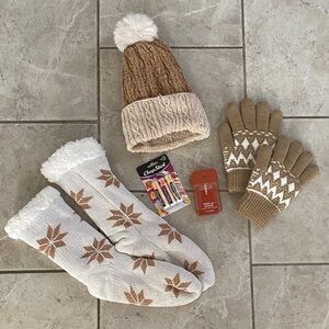 Winter Lot of 5 Items